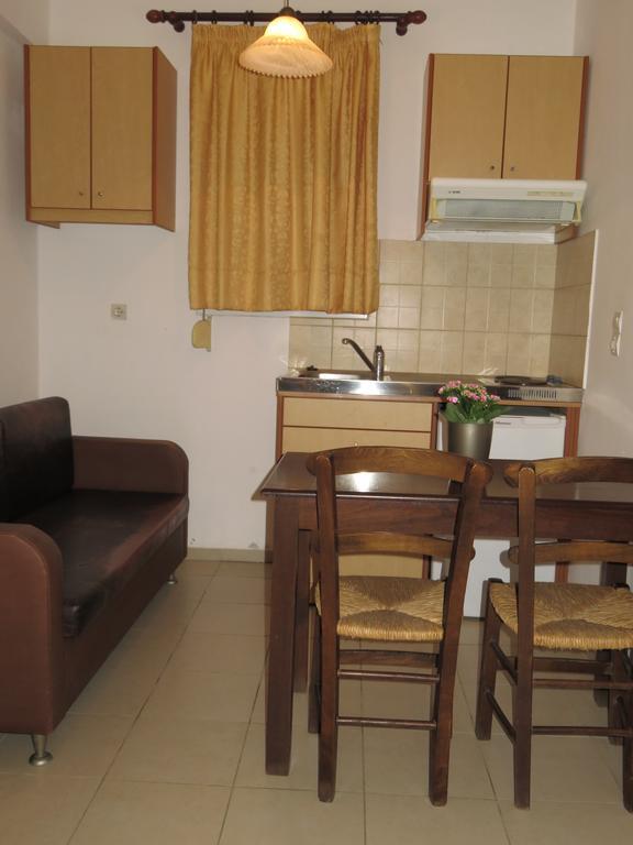 Frosso'S Apartments Kokkini Hani Exterior foto